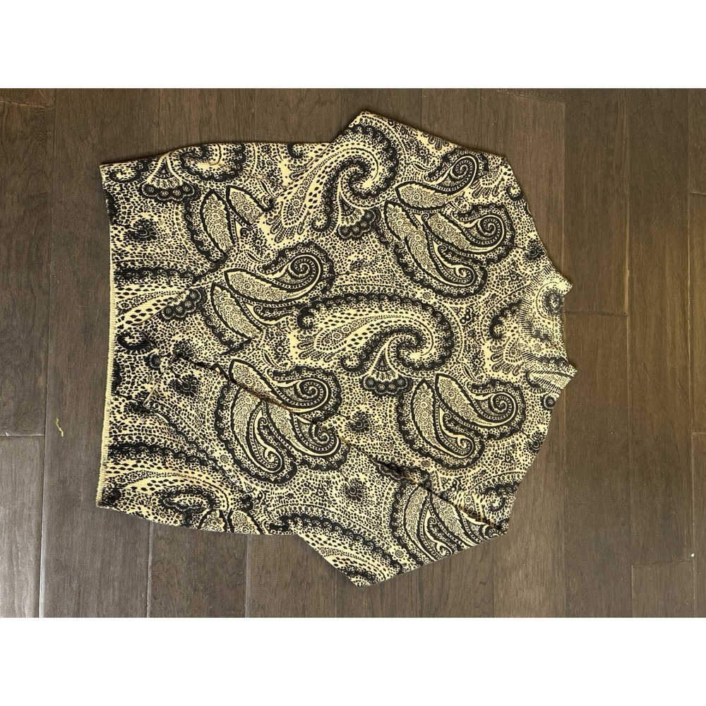 Vintage Paisley Sweater - Cream and Black - Picture 2 of 4